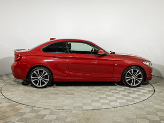 2014 BMW 2 серии 220i F22, красный, 1819700 рублей, вид 4