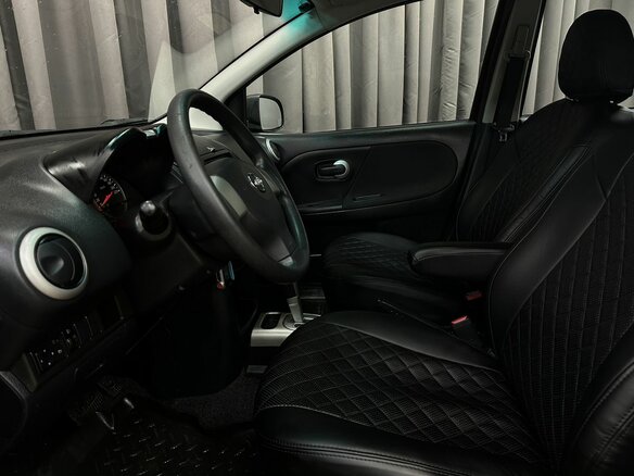 2013 Nissan Note I Рестайлинг, красный, 779777 рублей - вид 5