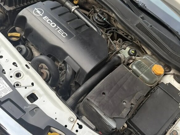 2008 Opel Astra H Рестайлинг, белый, 480000 рублей - вид 9