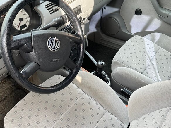 2005 Volkswagen Pointer, чёрный, 200000 рублей - вид 17