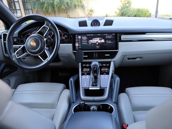 2020 Porsche Cayenne III, голубой, 5150000 рублей - вид 9