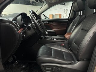 2020 GAC GS8 I, коричневый, 2299000 рублей, вид 5