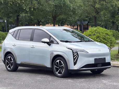 2023 Aion Y Plus 61.7 kWh, серый, 1480000 рублей, вид 2