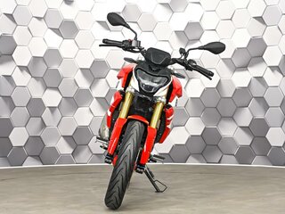 2023 BMW G 310 R, красный, 499000 рублей, вид 5