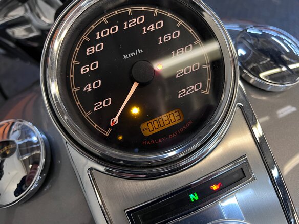 2016 Harley-Davidson Road King, бежевый, 1500000 рублей - вид 5