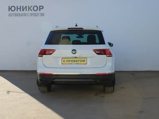 2020 Volkswagen Tiguan II Рестайлинг, белый, 2519000 рублей, вид 5