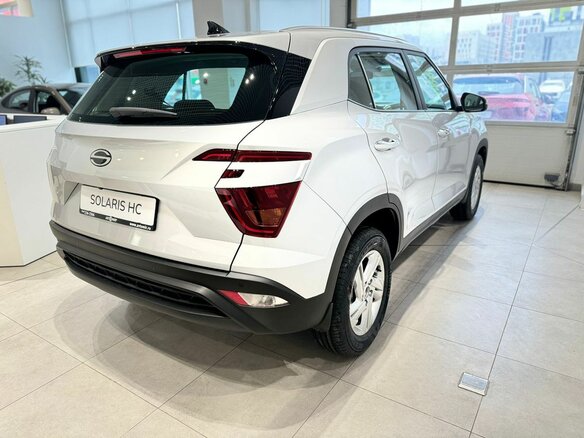 2025 Solaris HC, серебристый, 3915000 рублей - вид 2