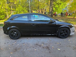 2008 Opel Astra GTC H Рестайлинг, чёрный, 380000 рублей, вид 4