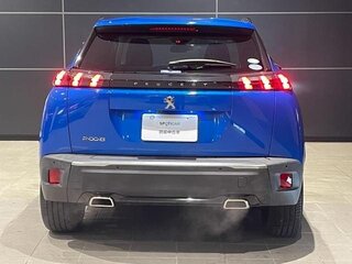 2022 Peugeot 2008 II, серебристый, 1280005 рублей, вид 2