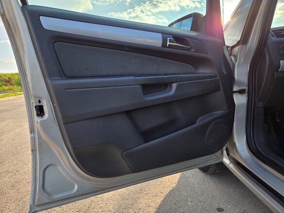2006 Opel Zafira B, бежевый, 690000 рублей - вид 18