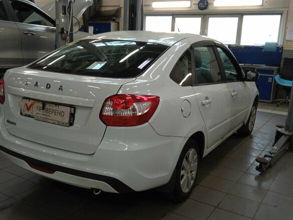 2023 Lada (ВАЗ) Granta I Рестайлинг, белый, 780000 рублей - вид 2