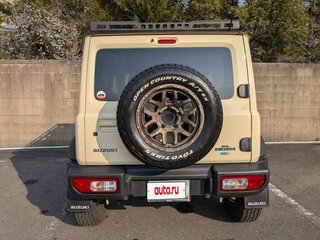 2023 Suzuki Jimny Sierra IV, бежевый, 1780000 рублей, вид 4