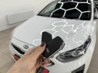 2018 Kia Ceed III, белый, 1850000 рублей, вид 2