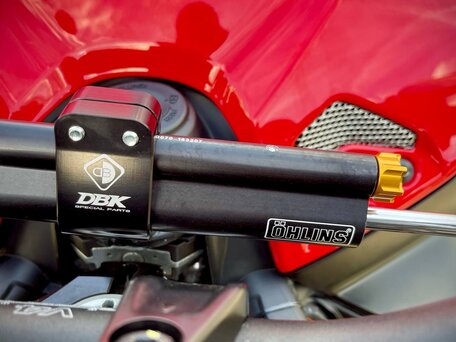 2022 Ducati Streetfighter V4, красный, 1385000 рублей, вид 5