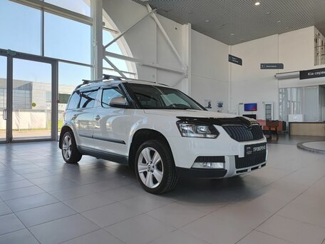2015 Skoda Yeti I Рестайлинг, белый, 1190000 рублей, вид 3