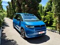 2023 Volkswagen Multivan T7, синий, 5200000 рублей - вид 2