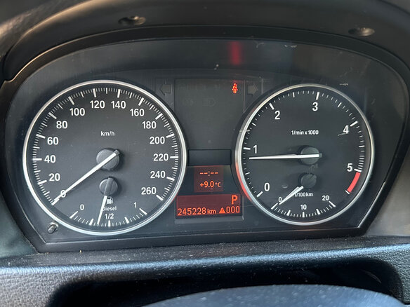 2010 BMW X1 20d I (E84), коричневый, 900000 рублей - вид 8