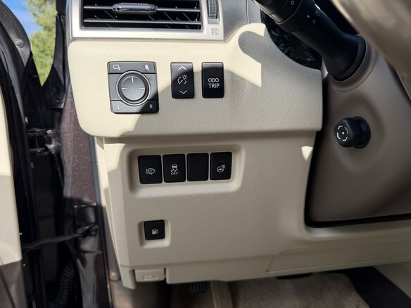 2018 Lexus GX 460 II Рестайлинг, коричневый, 6750000 рублей - вид 19
