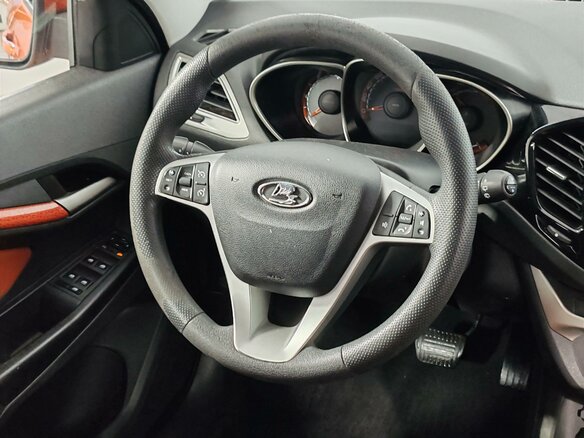 2019 Lada (ВАЗ) Vesta SW Cross I, оранжевый, 855000 рублей - вид 21