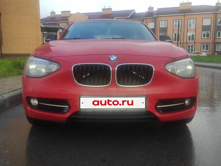 2013 BMW 1 серии 118i II (F20/F21), красный, 890000 рублей, вид 3