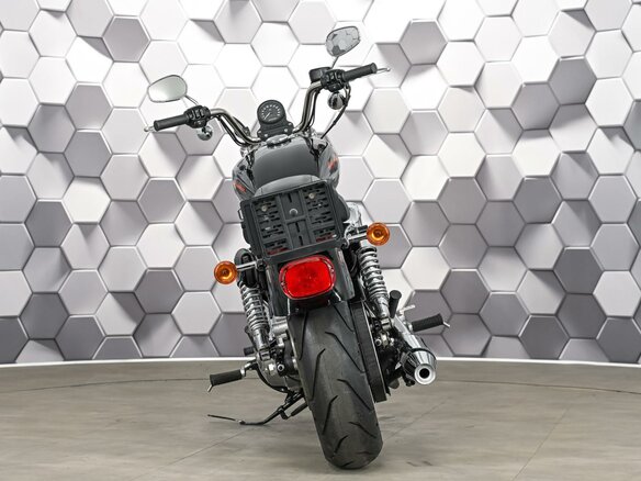 2013 Harley-Davidson Sportster 883, чёрный, 699000 рублей - вид 5