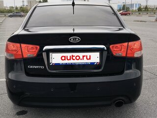 2011 Kia Cerato 6-speed II, чёрный, 600000 рублей, вид 2