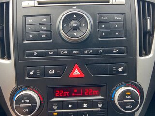 2010 Kia Ceed I Рестайлинг, серебристый, 680000 рублей, вид 3