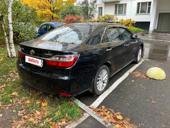2015 Toyota Camry VII (XV50) Рестайлинг, чёрный, 2300000 рублей - вид 2