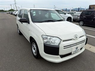 2022 Toyota Probox I Рестайлинг, белый, 840000 рублей, вид 4