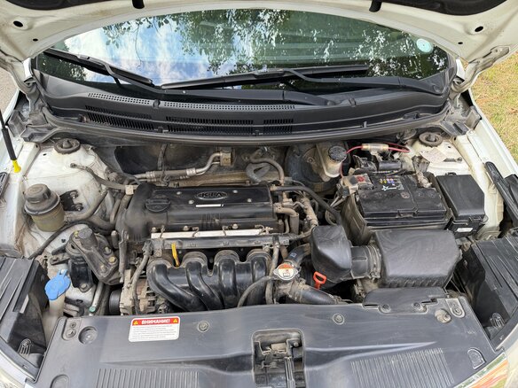 2013 Kia Rio 4-speed III, белый, 880000 рублей - вид 18