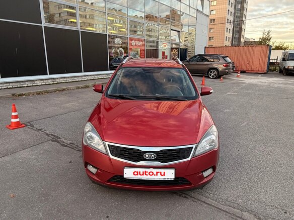 2011 Kia Ceed I Рестайлинг, красный, 499000 рублей - вид 2