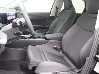 2026 Audi Q3 e-hybrid III (FJ), чёрный, 6575000 рублей, вид 4