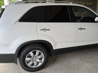 2011 Kia Sorento II, белый, 1380000 рублей, вид 4
