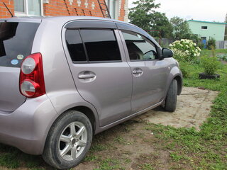 2010 Toyota Passo II (C30), серый, 540000 рублей, вид 2