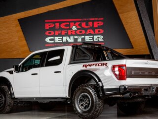 2026 Ford F-150 Raptor SuperCrew Raptor XIV Рестайлинг, белый, 15298000 рублей, вид 3