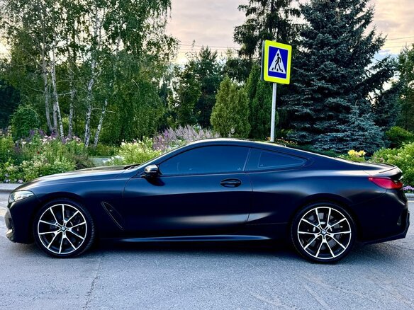 2021 BMW 8 серии M850i xDrive II (G14/G15/G16), чёрный, 8000000 рублей - вид 27