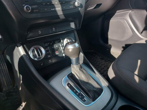 2012 Audi Q3 I (8U), белый, 1329000 рублей - вид 12
