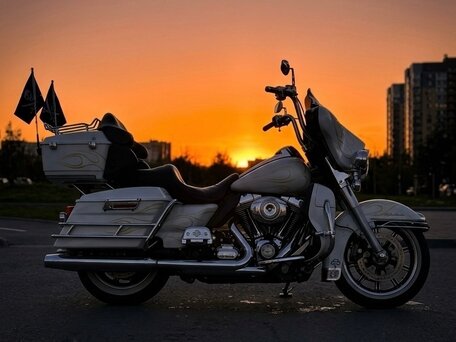 2008 Harley-Davidson Electra Glide, белый, 990000 рублей, вид 2