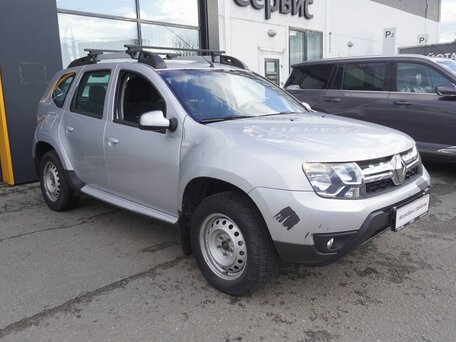 2016 Renault Duster I Рестайлинг, серебристый, 940000 рублей, вид 3