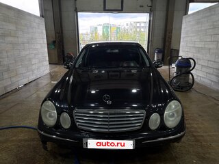 2004 Mercedes-Benz E-Класс 240 III (W211, S211), чёрный, 500000 рублей, вид 1