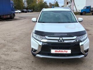 2016 Mitsubishi Outlander III Рестайлинг 2, белый, 1950000 рублей, вид 1