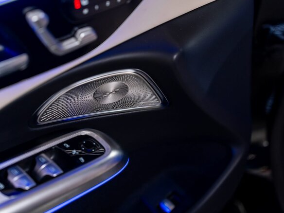 2025 Mercedes-Benz E-Класс 300 VI (W214, S214), чёрный, 9724000 рублей - вид 9