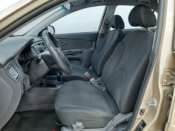 2011 Kia Rio II Рестайлинг, бежевый - вид 9