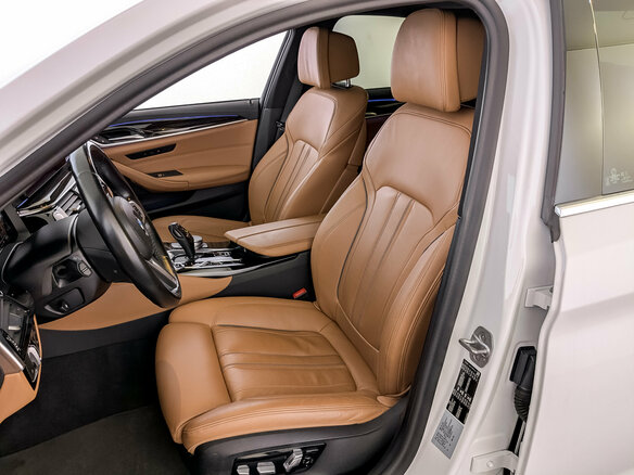 2021 BMW 5 серии 520i VII (G30/G31/G38) Рестайлинг, белый, 4350000 рублей - вид 20