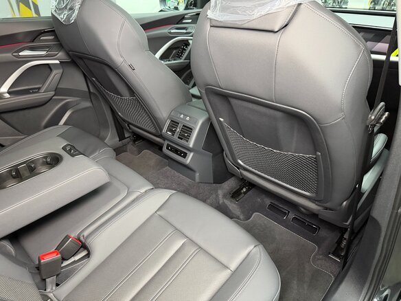 2025 Audi Q5 45 TFSI III (GU), серый, 9800000 рублей - вид 15