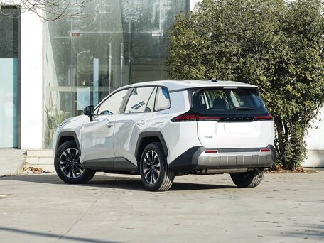 2026 Toyota RAV4 VI (XA60), белый, 4405003 рублей, вид 5