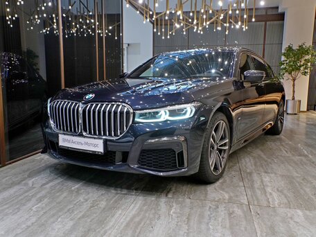 BMW 7 серии VI (G11/G12) Рестайлинг