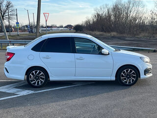 2023 Lada (ВАЗ) Granta Drive Active I Рестайлинг, белый, 1050000 рублей, вид 1
