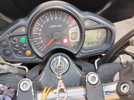 2012 Suzuki SFV 400 Gladius, синий, 360000 рублей, вид 2