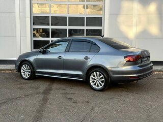 2016 Volkswagen Jetta VI Рестайлинг, серый, 900000 рублей, вид 3